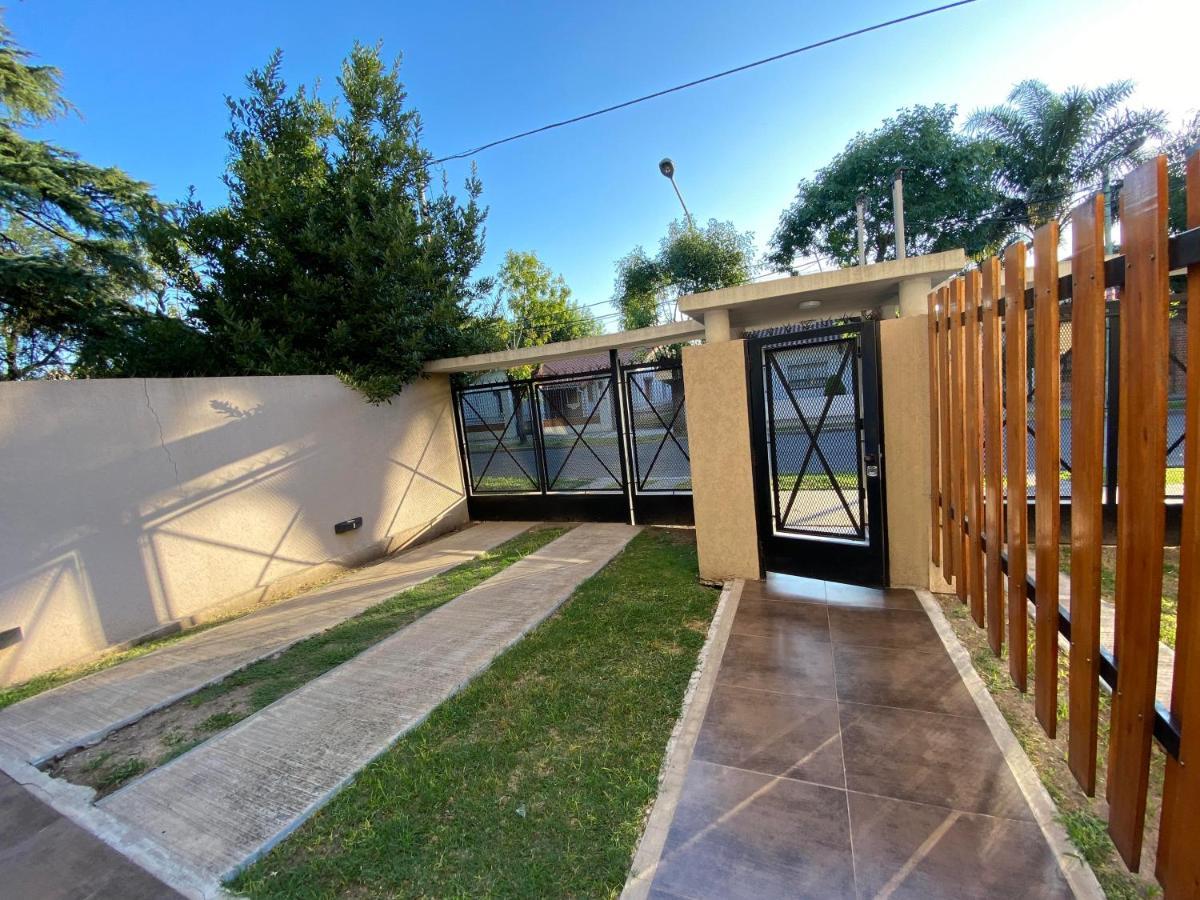 Mendoza Apartments Ezeiza Airport Luis Guillon المظهر الخارجي الصورة